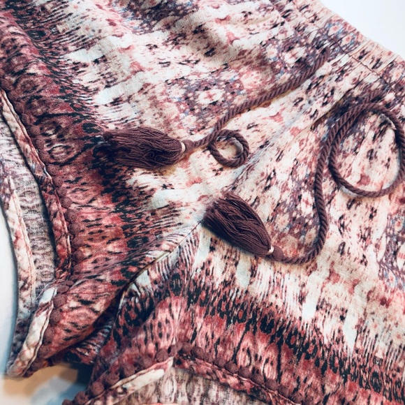 Aeropostale Peachy Boho/Tribal Shorts Size M - Picture 2 of 5